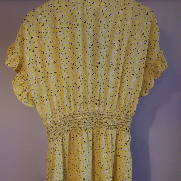 Max Studio Yellow Floral Flutter Sleeve Midi Dress Sz M - Picture 6 of 8